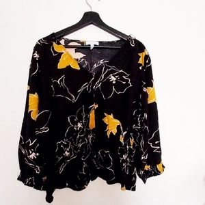 Sofia Vergara casual blouse for women sz Large